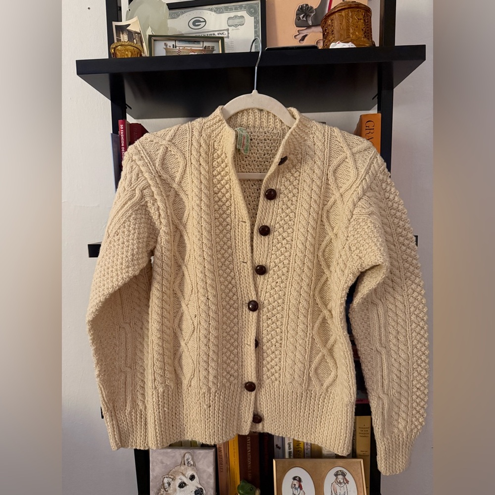 Vintage round tower hand knit Irish sweater